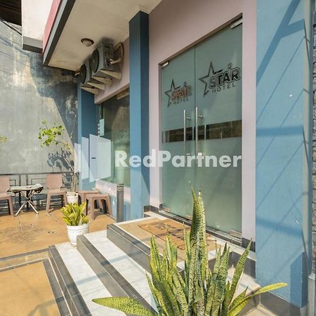 Star Hotel Jaksa Mitra Reddoorz 雅加达 外观 照片